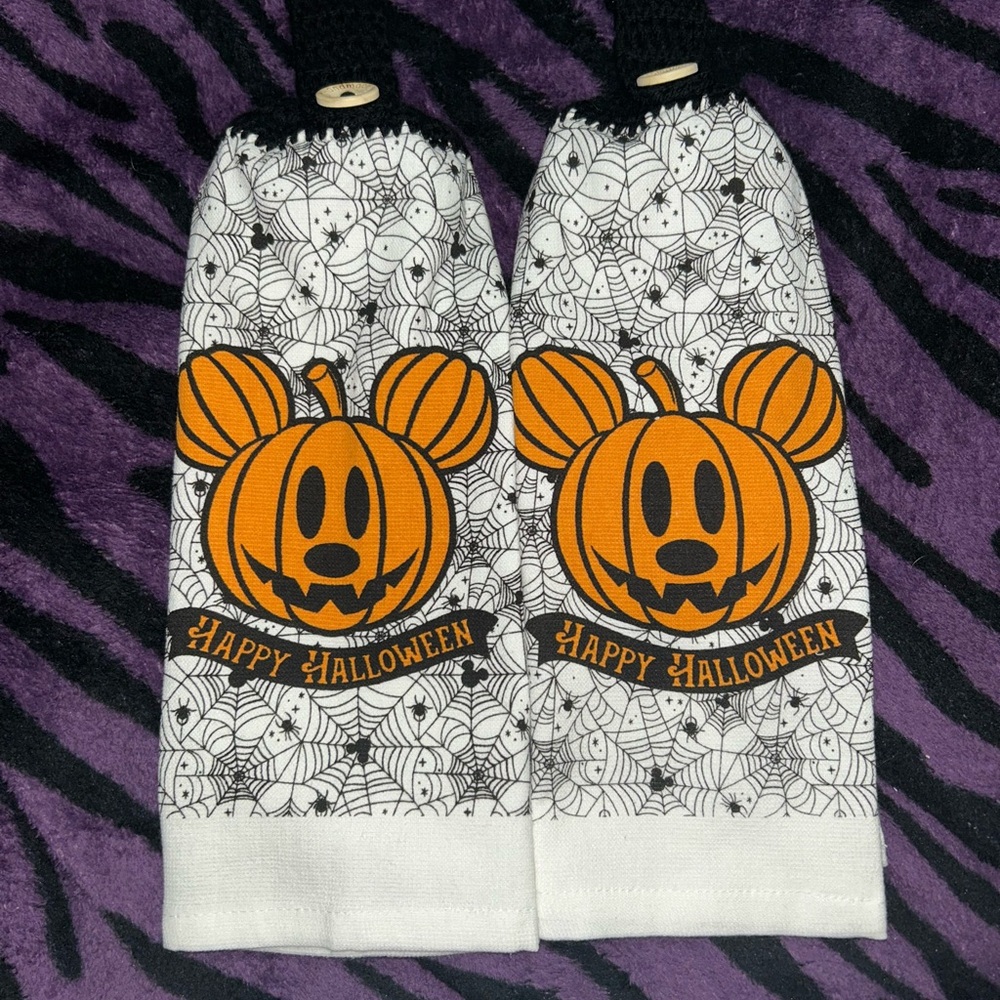 Mickey Mouse Halloween Towels